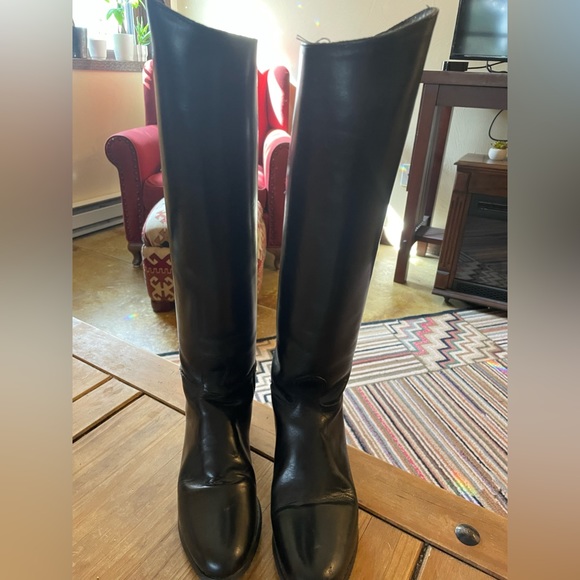 A little too small for me! - Picture 2 of 7